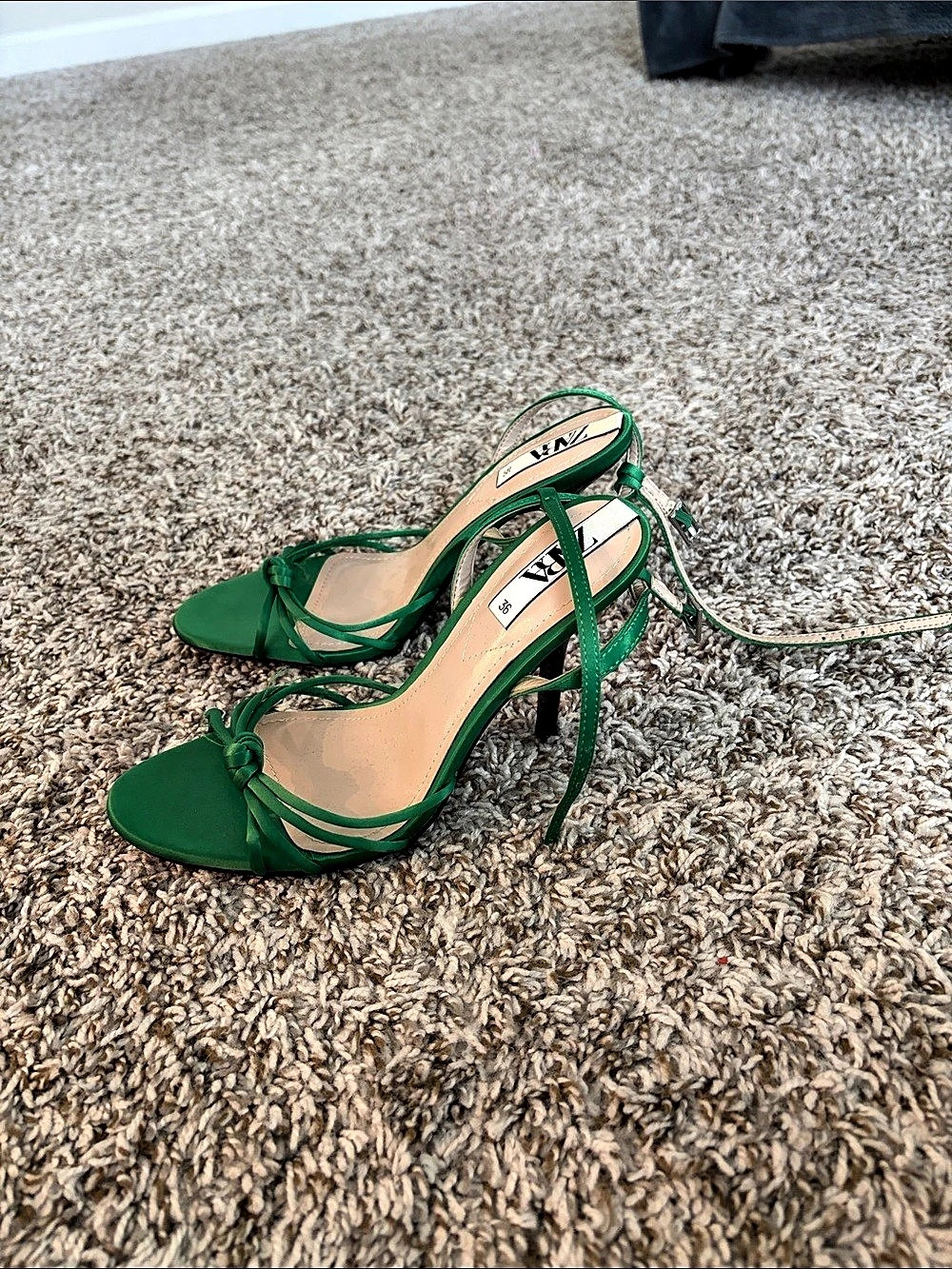 Zara Strappy Heels in Green EU 35
